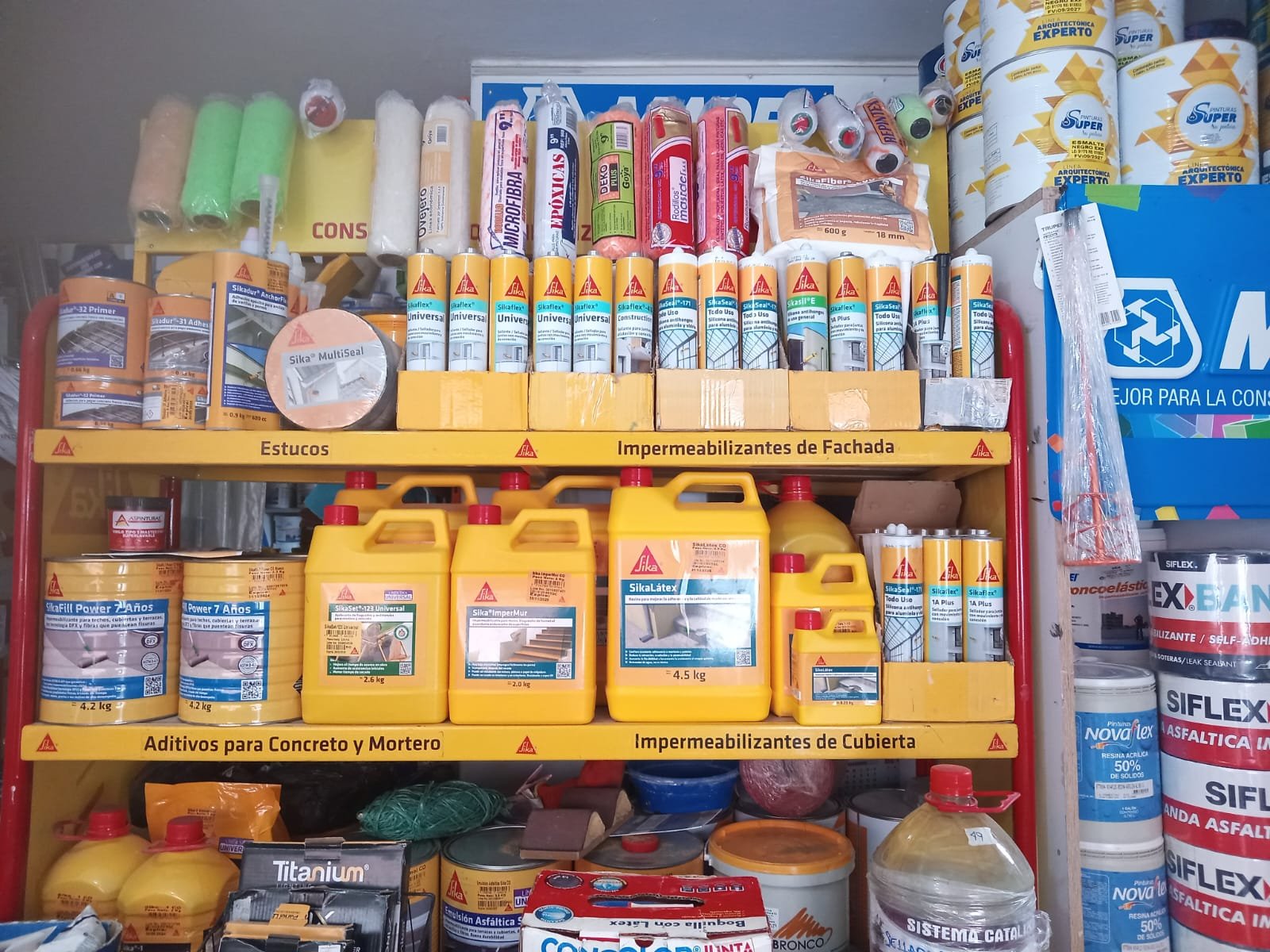 Exhibidor oficial de productos Sika